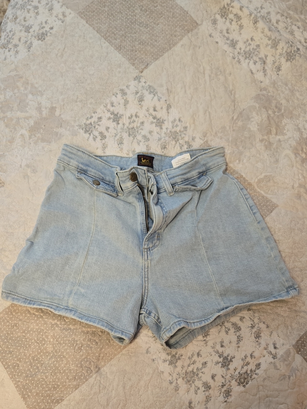 Lee High Rise Shorts